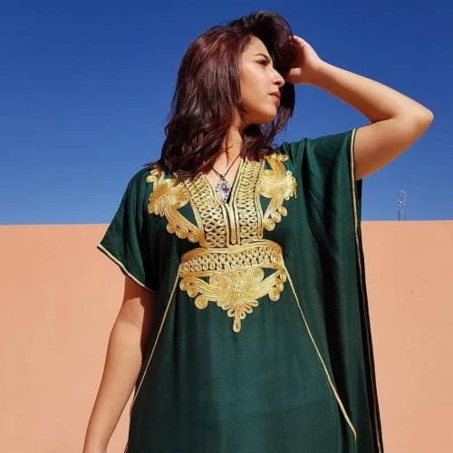 Gandoura Marocaine Verte et Dorée – Élégance Intemporelle